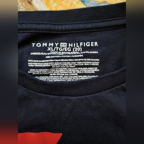 Tommy Hilfiger boys tshirt - Picture 3 of 5